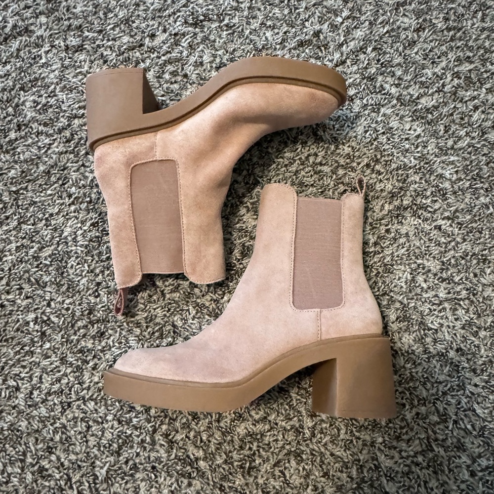 Dolce Vita Platform Booties - Picture 8 of 8